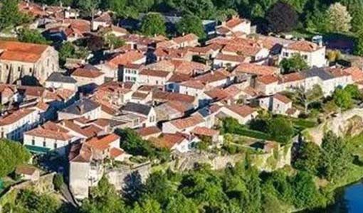 彭州回乡建别墅为什么一定要选专业乡墅公司